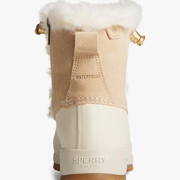 Sperry boots - Picture 3 of 9